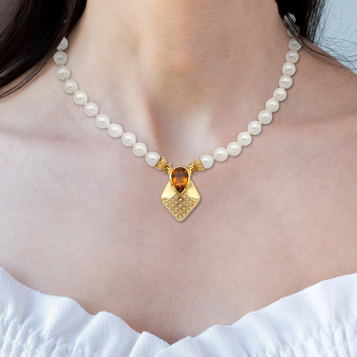 neckmodelcitrinepearls_1200x12