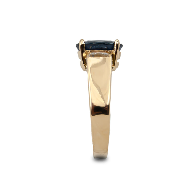 Vintage 18 Karat Gold Oval Sapphire and Diamond Ring