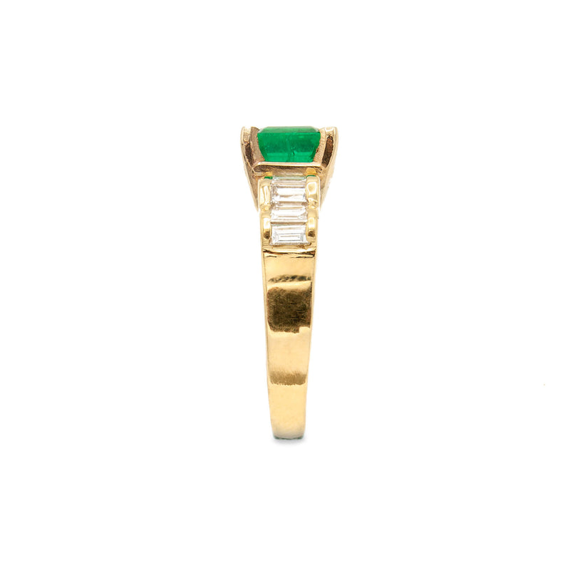 18 Karat Yellow Gold Princess Cut Emerald and Diamond Ring