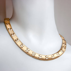 Classic 18 Karat Gold Flat Hinged Necklace