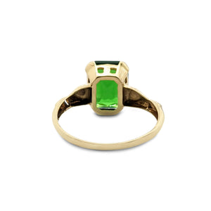 Vintage 10 Karat Yellow Gold Synthetic Emerald Ring