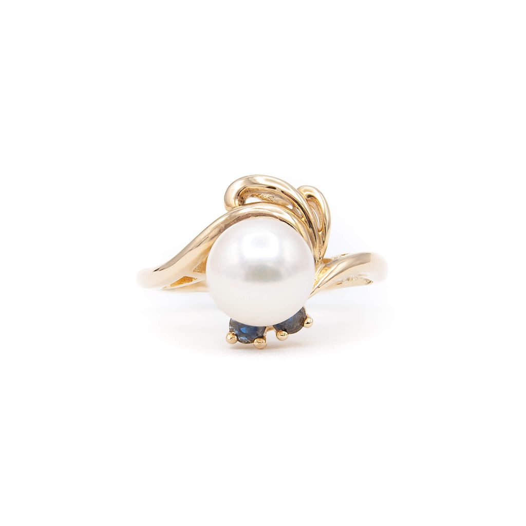 Vintage 14 Karat Gold Akoya Pearl and Sapphire Ring