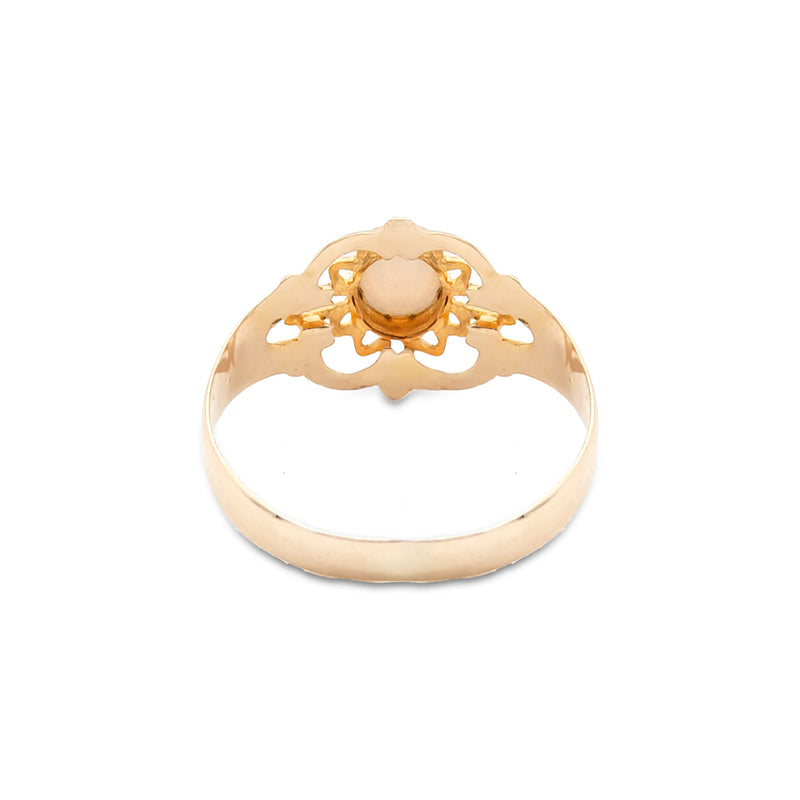 Vintage 14 Karat Gold Opal Filigree Ring
