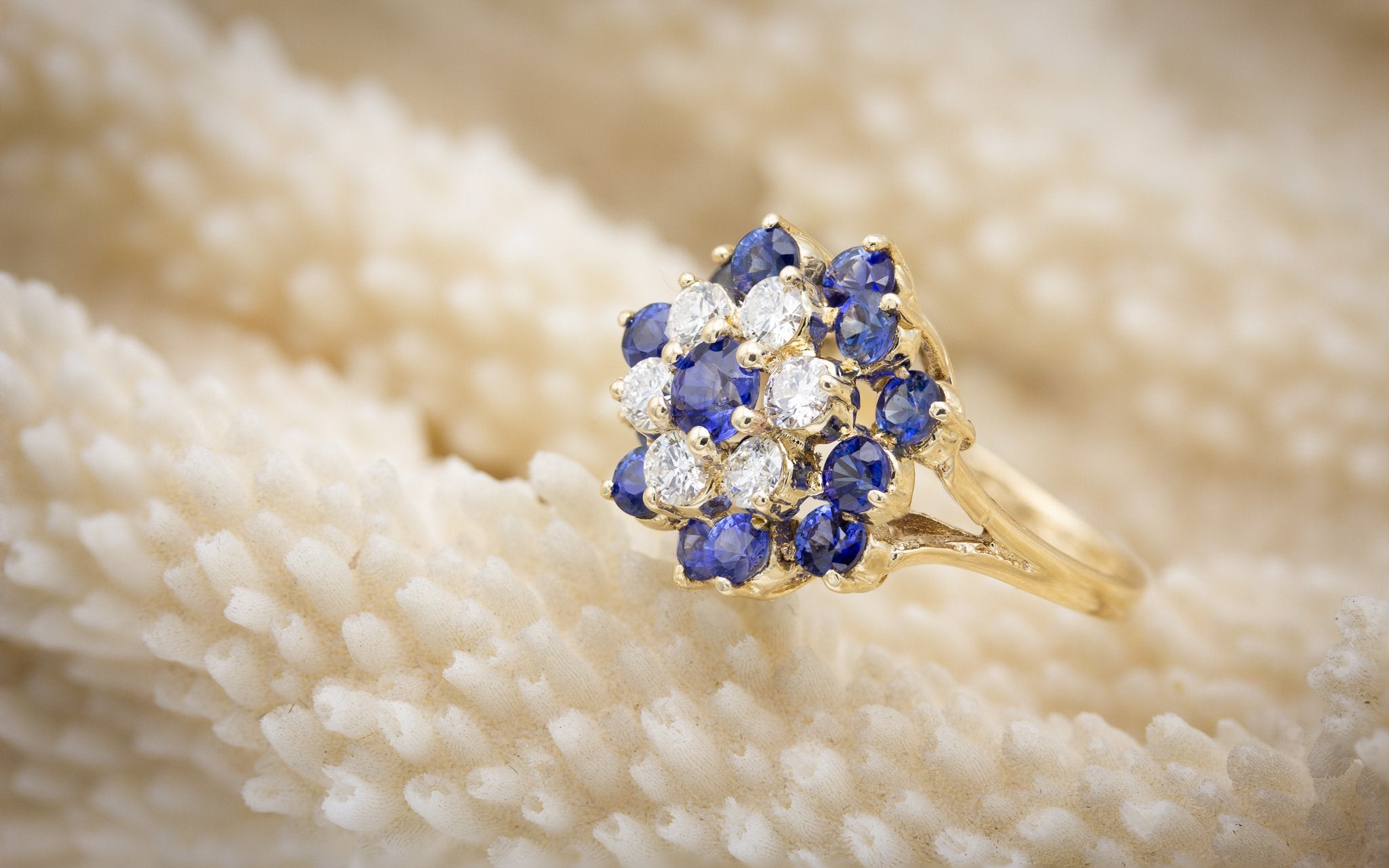 Princess Cut blue sapphire Engagement Ring