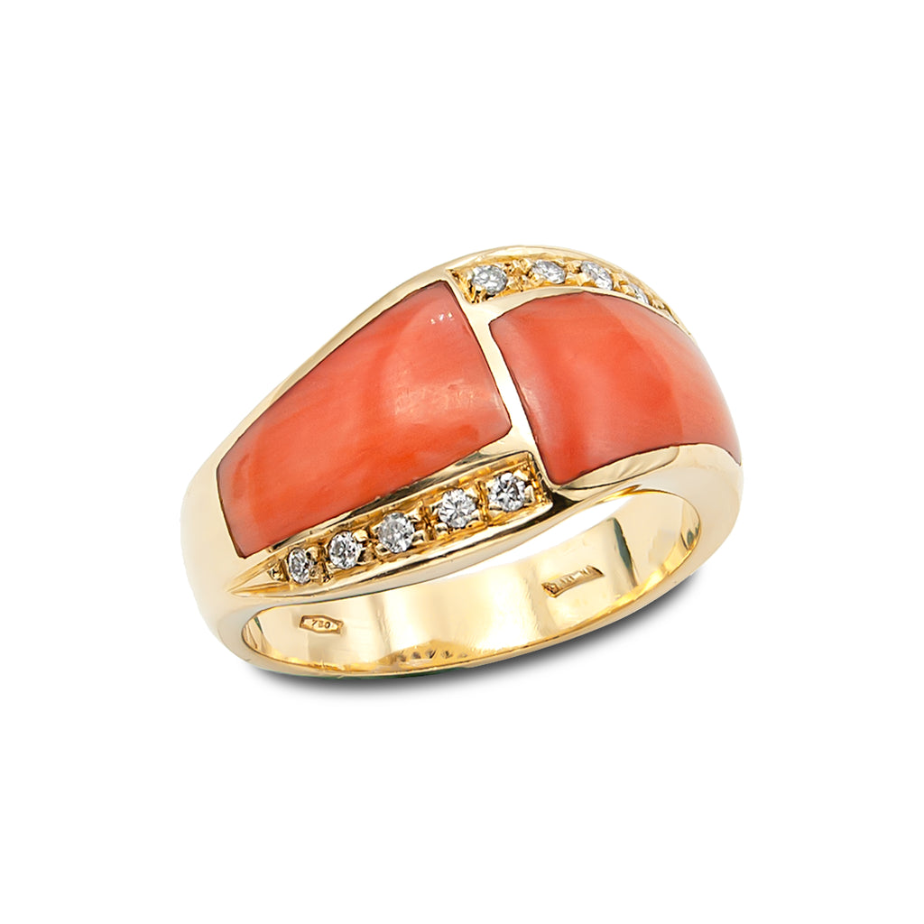 Vintage 18 Karat Gold Italian Coral and Diamond Ring