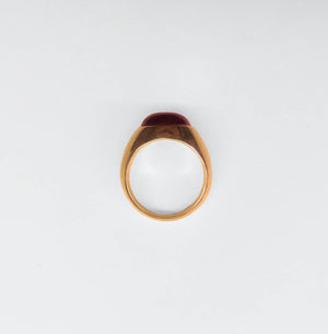 Horizontal set Garnet Cabochon Ring