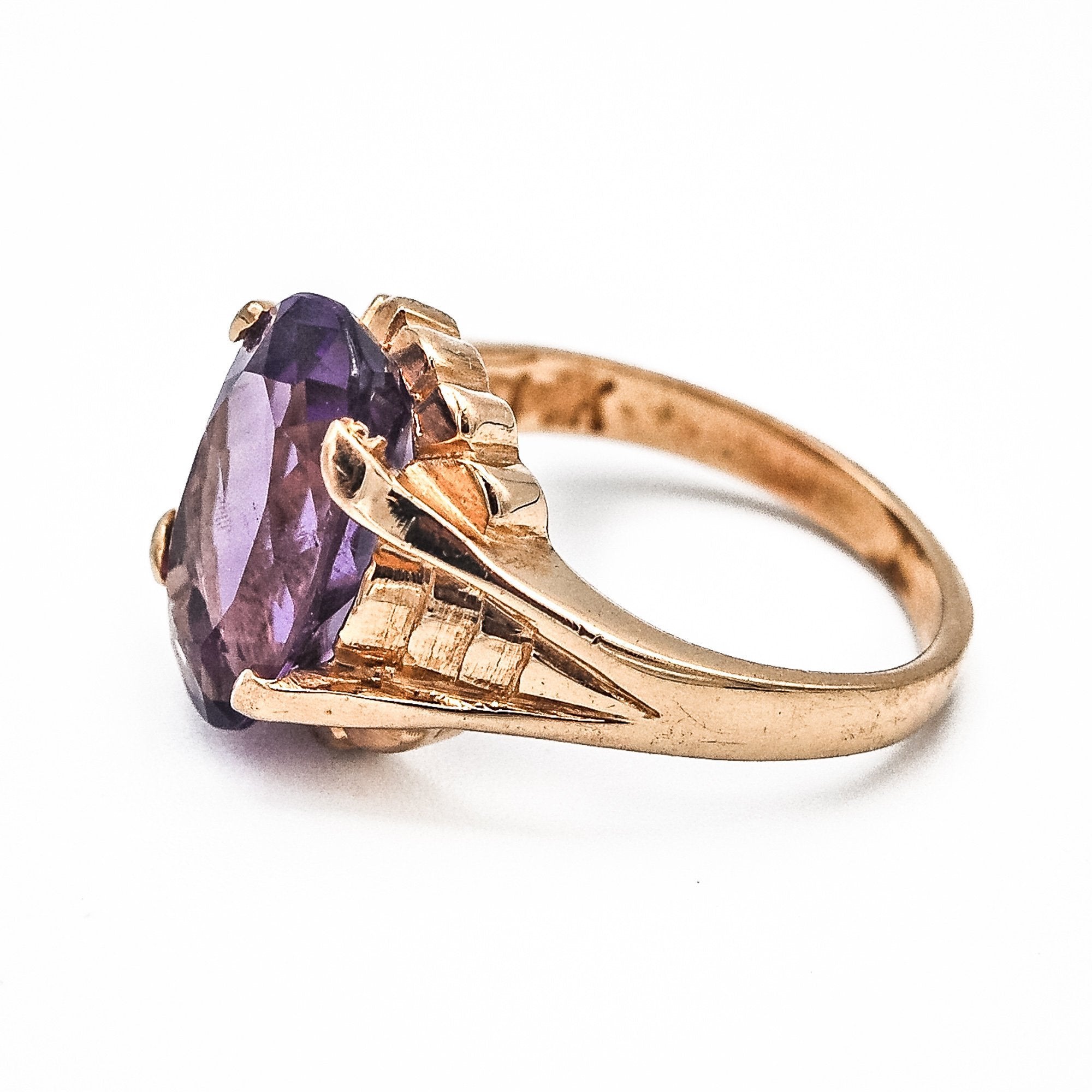 Oval Amethyst Aurum Ring – Jewelers