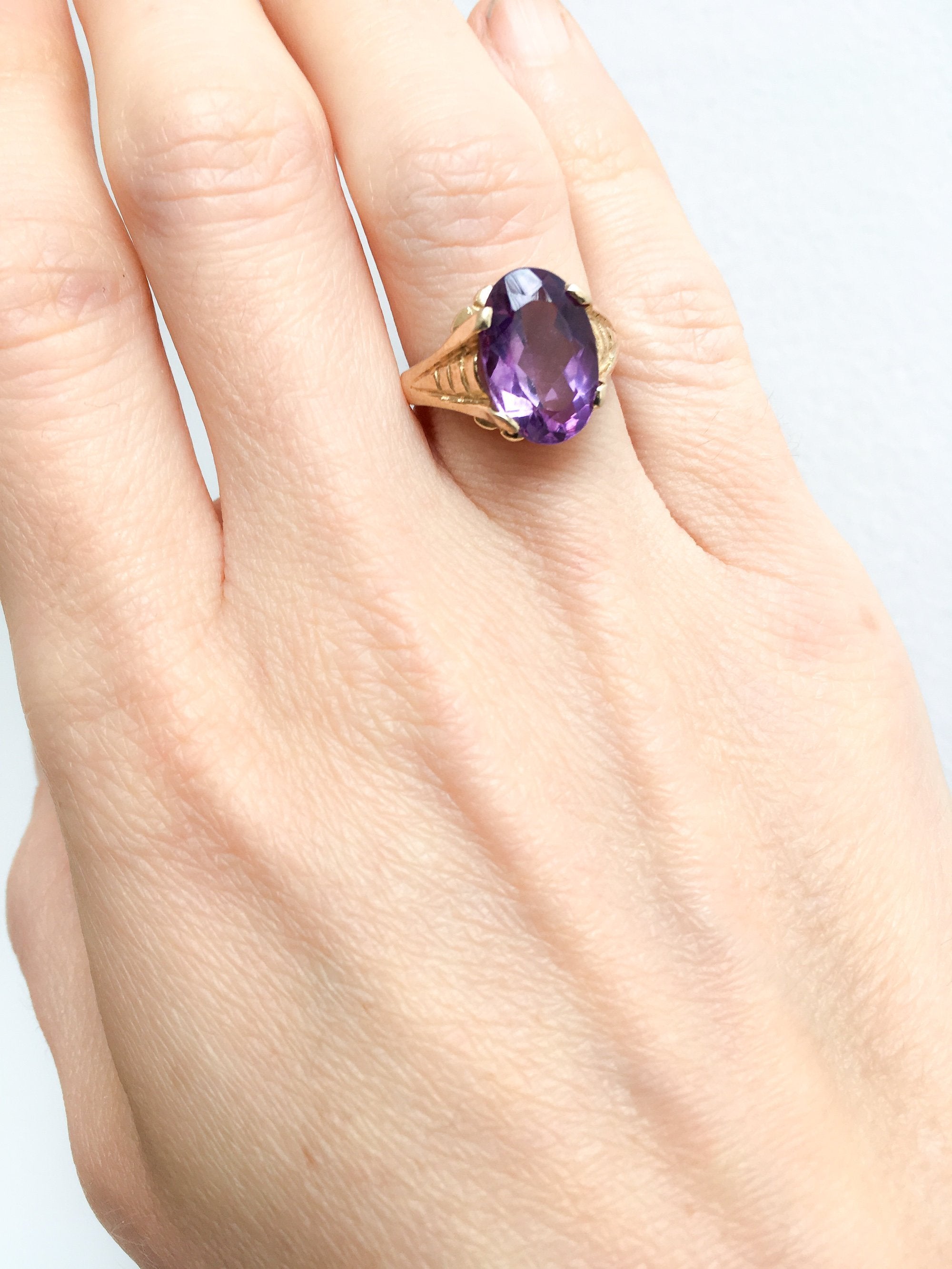 Oval Amethyst Ring Aurum – Jewelers